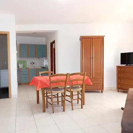 Apartment Idila *
